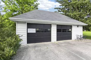 558 E Palmer Rd, Bellefontaine, OH 43311 - Photo 37