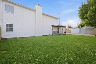 18 E Oak St, Newark, OH 43055 - Photo 5