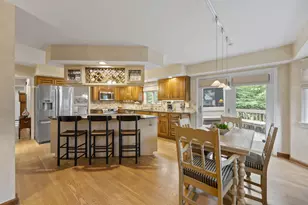 4671 Coach Rd, Upper Arlington, OH 43220 - Photo 15