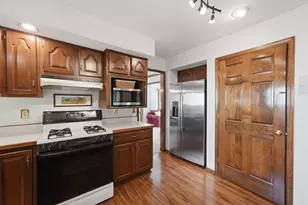 2347 Collins Dr, Worthington, OH 43085 - Photo 11