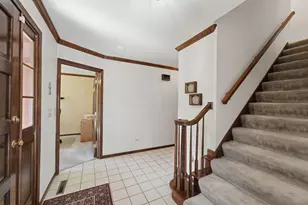 2347 Collins Dr, Worthington, OH 43085 - Photo 3