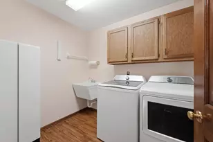 2347 Collins Dr, Worthington, OH 43085 - Photo 17
