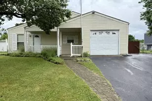 1831 Rock Creek Dr, Grove City, OH 43123 - Photo 1