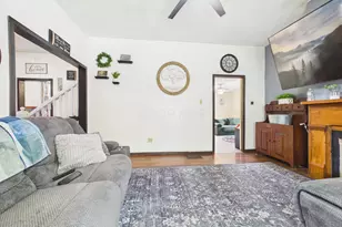 307 N 6th St, Cambridge, OH 43725 - Photo 5