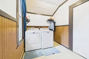 307 N 6th St, Cambridge, OH 43725 - Photo 29