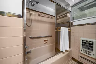2424 Beverly Pl, Columbus, OH 43209 - Photo 43