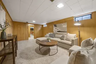 2424 Beverly Pl, Columbus, OH 43209 - Photo 47