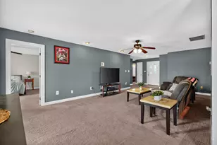 301 Van Deman St, Washington Court House, OH 43160 - Photo 5