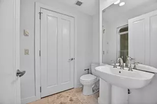 1 Miranova Pl, Columbus, OH 43215 - Photo 27