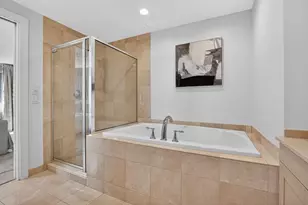 1 Miranova Pl, Columbus, OH 43215 - Photo 23