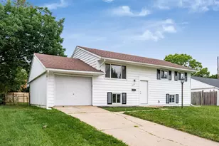4634 Henley Ave, Columbus, OH 43228 - Photo 3