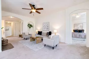 1426 Carylake Cir, Columbus, OH 43240 - Photo 5
