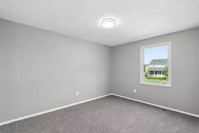 1300 Laurel Green Place, Galloway, OH 43119 - Photo 15