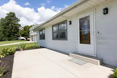 72 Lake Drive SW, Pataskala, OH 43062 - Photo 3