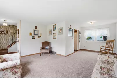 1750 Flinthill Drive, Columbus, OH 43223 - Photo 7