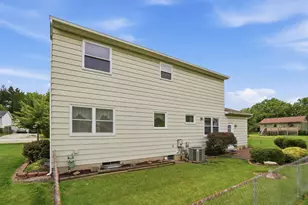 1750 Flinthill Dr, Columbus, OH 43223 - Photo 29