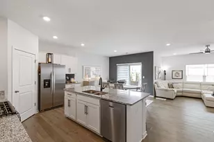 6253 Renner Pk Dr, Columbus, OH 43228 - Photo 5