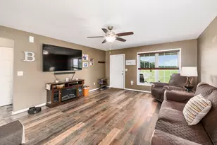 28275 Storms Rd, West Mansfield, OH 43358 - Photo 7