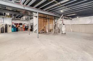 1601 Cromwill Loop, Delaware, OH 43015 - Photo 41