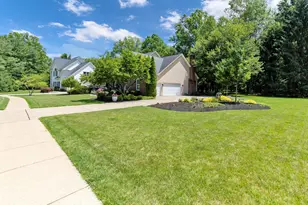 5187 Medallion Dr E, Westerville, OH 43082 - Photo 11