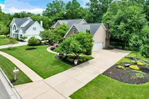 5187 Medallion Dr E, Westerville, OH 43082 - Photo 3