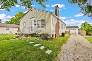 440 Long St, Ashville, OH 43103 - Photo 3