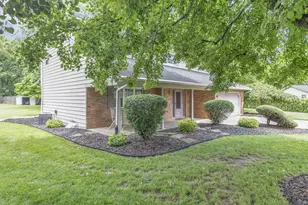 60 Dover Ct SW, Reynoldsburg, OH 43068 - Photo 3