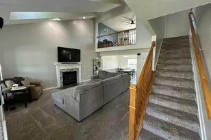 868 Quarry Park Dr, Reynoldsburg, OH 43068 - Photo 3