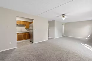 3939 Karl Rd, Columbus, OH 43224 - Photo 7
