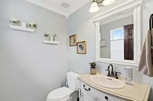 1635 England Dr, Columbus, OH 43240 - Photo 17