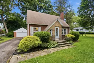 933 E High St, Mount Vernon, OH 43050 - Photo 1