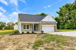 214 Center St, Ashley, OH 43003 - Photo 1