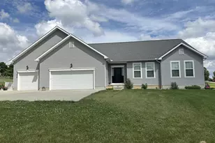 2434 Pickerington Rd, Carroll, OH 43112 - Photo 1