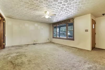 7043 Shaulis Drive, Reynoldsburg, OH 43068 - Photo 5