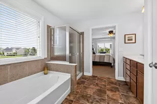 635 Sandhill Ct, Delaware, OH 43015 - Photo 57