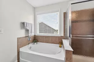 635 Sandhill Ct, Delaware, OH 43015 - Photo 39