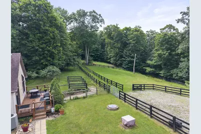 1825 Chickasaw Lane, Sugar Grove, OH 43155 - Photo 3