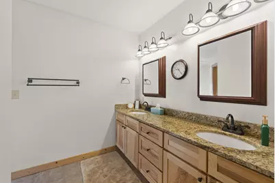 1825 Chickasaw Lane, Sugar Grove, OH 43155 - Photo 19