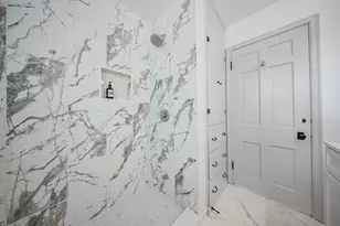 1899 Denbridge Way, Columbus, OH 43219 - Photo 41