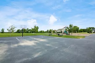 886 Ballater Dr, Delaware, OH 43015 - Photo 71