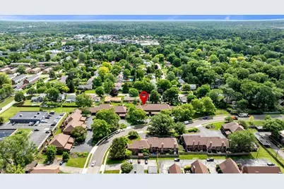 4532 Carriage Hill Lane, Columbus, OH 43220 - Photo 3