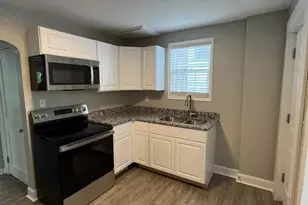 11 E Kelso Rd, Columbus, OH 43202 - Photo 11