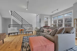233 W Poplar Ave, Columbus, OH 43215 - Photo 3