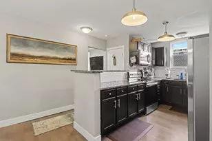 1084 S Champion Ave, Columbus, OH 43206 - Photo 9