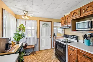 733 W 3rd St, Marysville, OH 43040 - Photo 11