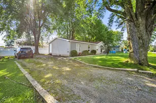7452 Edison St, Russells Point, OH 43348 - Photo 3