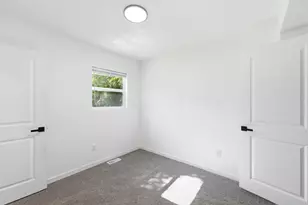 966 Whitethorne Ave, Columbus, OH 43223 - Photo 17