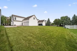 3997 Peregrine Pass Dr, Columbus, OH 43230 - Photo 35