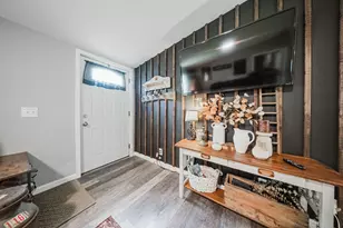17 N E St, New Holland, OH 43145 - Photo 5