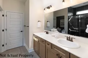1315 Fairstone Dr, Lewis Center, OH 43035 - Photo 17